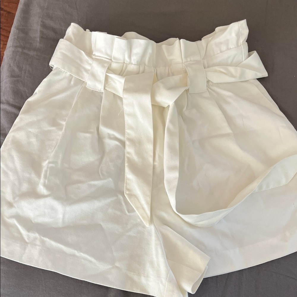 Women's White Zara Paperbag Shorts